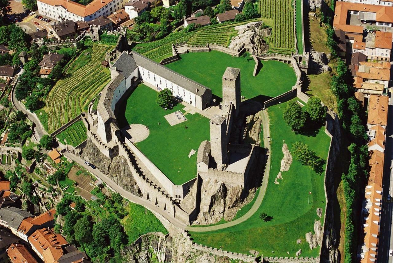 Appartement Bellinzona Piazza Collegiata Extérieur photo